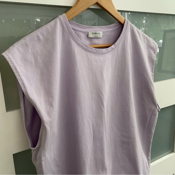 Aritzia Babaton classic T shirt in LILAC - Picture 3 of 6
